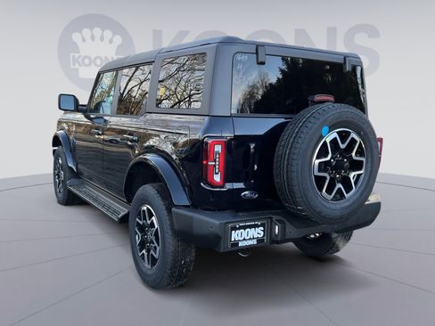 New 2025 Ford Bronco Outer Banks image 4