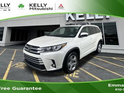 Used 2017 Toyota Highlander Limited w/ Carpet Mat Package