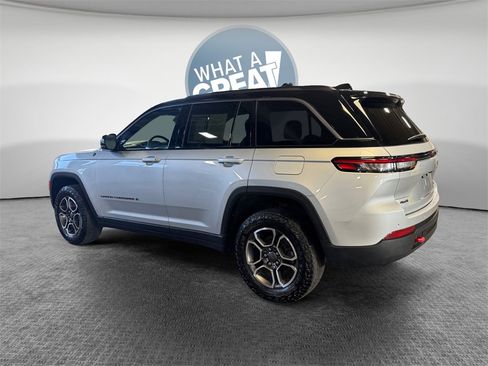 Used 2022 Jeep Grand Cherokee Trailhawk image 6