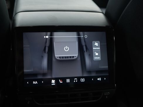 Used 2023 Tesla Model 3 Performance image 16