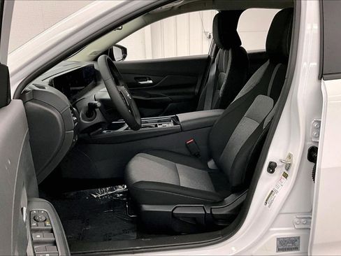 New 2026 Nissan Sentra SV w/ SV Convenience Package FWD image 10