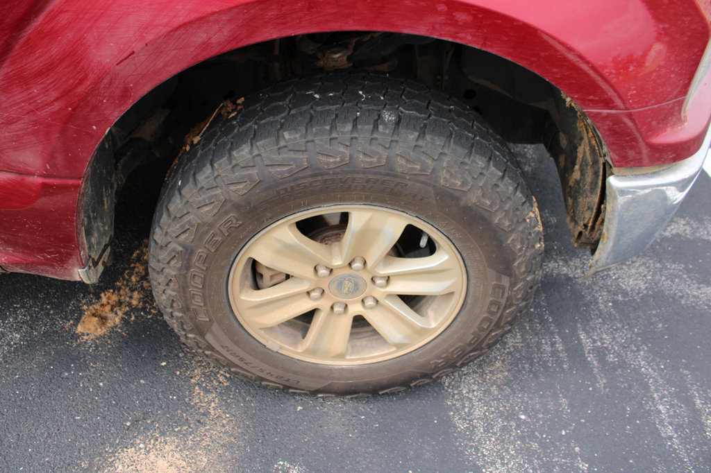 Used 2018 Ford F150 XLT AWD/4WD image 4