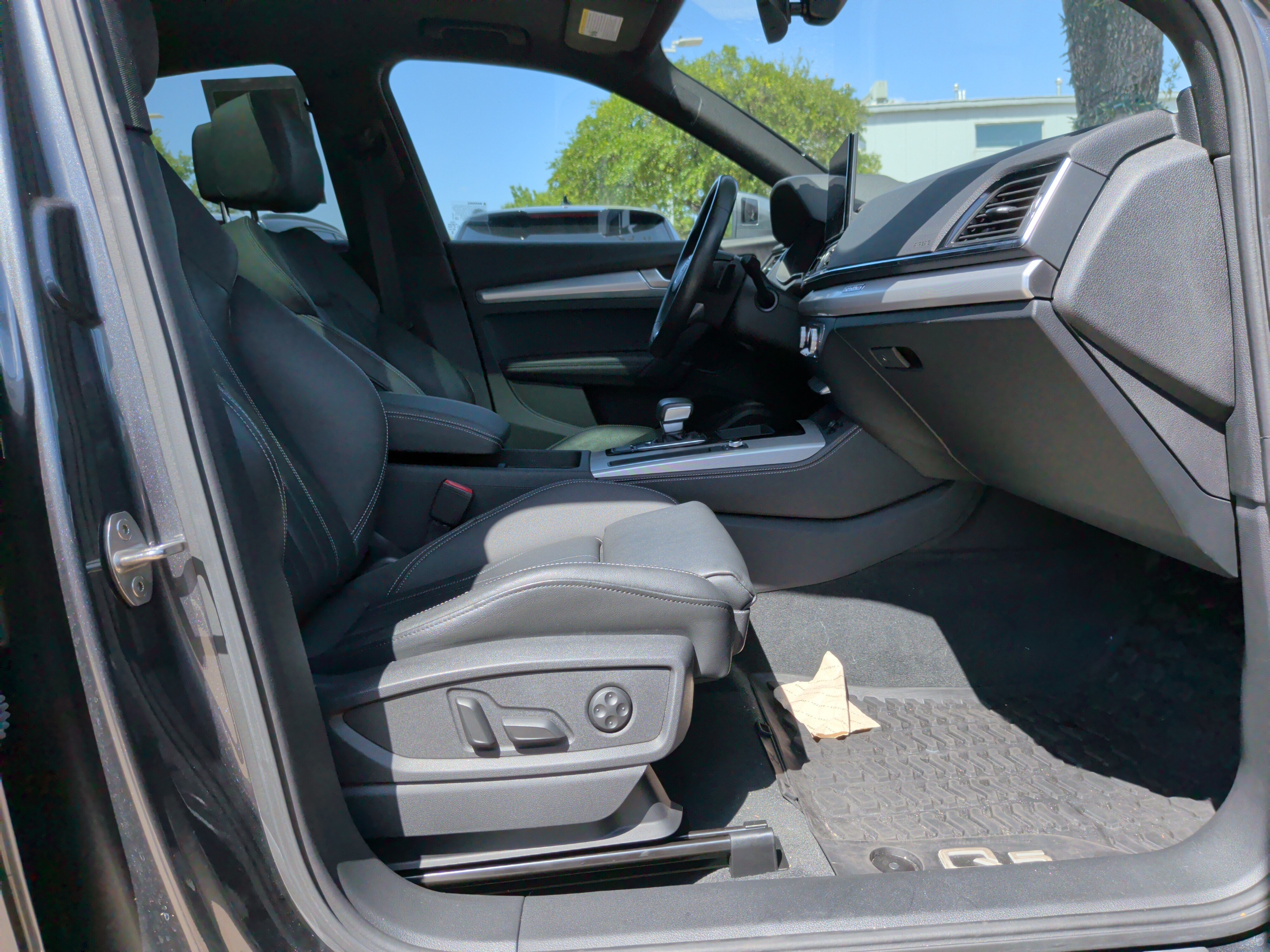 Certified 2023 Audi Q5 2.0T Premium Plus w/ Premium Plus Package AWD/4WD image 33