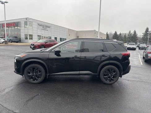 Certified 2023 Nissan Rogue SV w/ SV Premium B Package image 4
