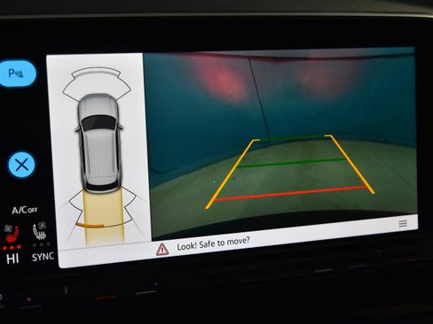 New 2026 Volkswagen Atlas Cross Sport SE image 10