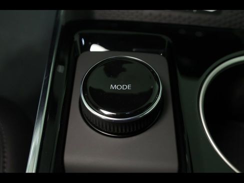 Used 2026 Chevrolet Equinox LT w/ Convenience Package II image 25