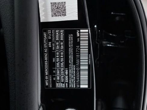 Used 2022 Mercedes-Benz GLB 250 4MATIC image 42