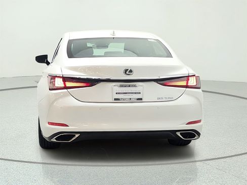 Used 2025 Lexus ES 350 w/ Premium Package FWD image 6
