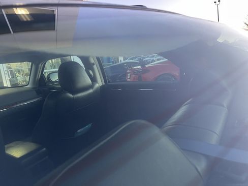 Used 2010 Chrysler 300 C w/ Luxury Group II image 30