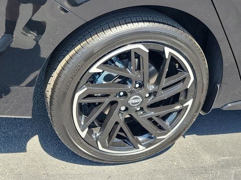 New 2026 Nissan Sentra SR w/ Floor Mat Package FWD image 13