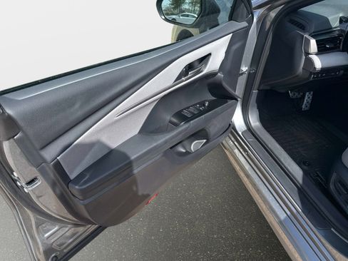 New 2026 Toyota Camry SE FWD image 18