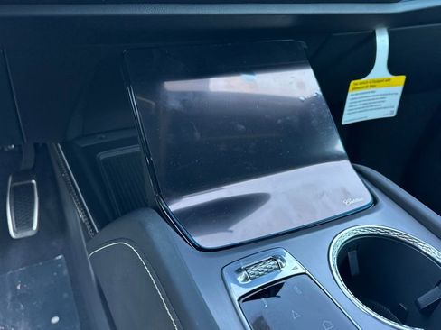 New 2026 Cadillac Vistiq Sport w/ LPO, Floor Liner Package image 20