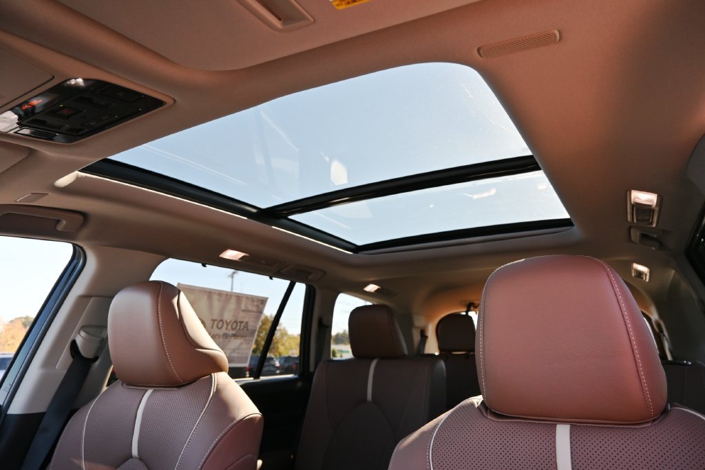 New 2026 Toyota Grand Highlander AWD image 14