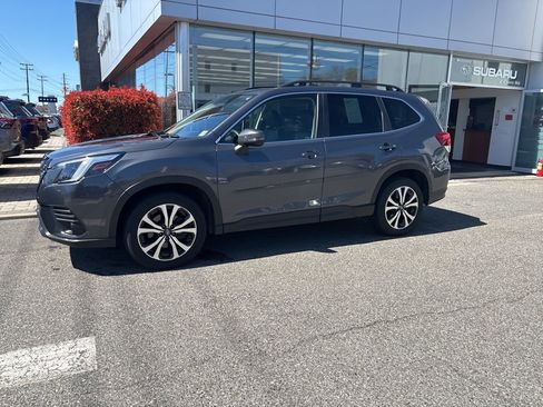 Used 2022 Subaru Forester Limited w/ Popular Package #2 image 5