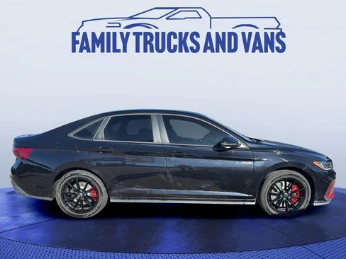 Used 2025 Volkswagen Jetta GLI Autobahn image 6