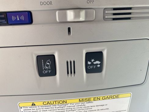 Used 2017 Subaru Forester 2.5i Touring image 18