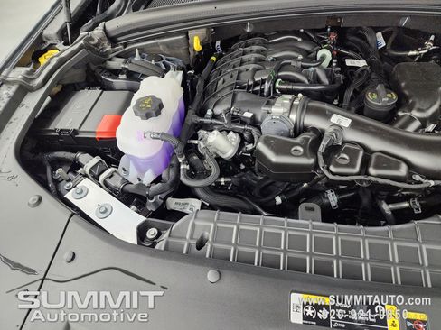 New 2025 Jeep Grand Cherokee L Limited w/ Black Appearance Package image 24