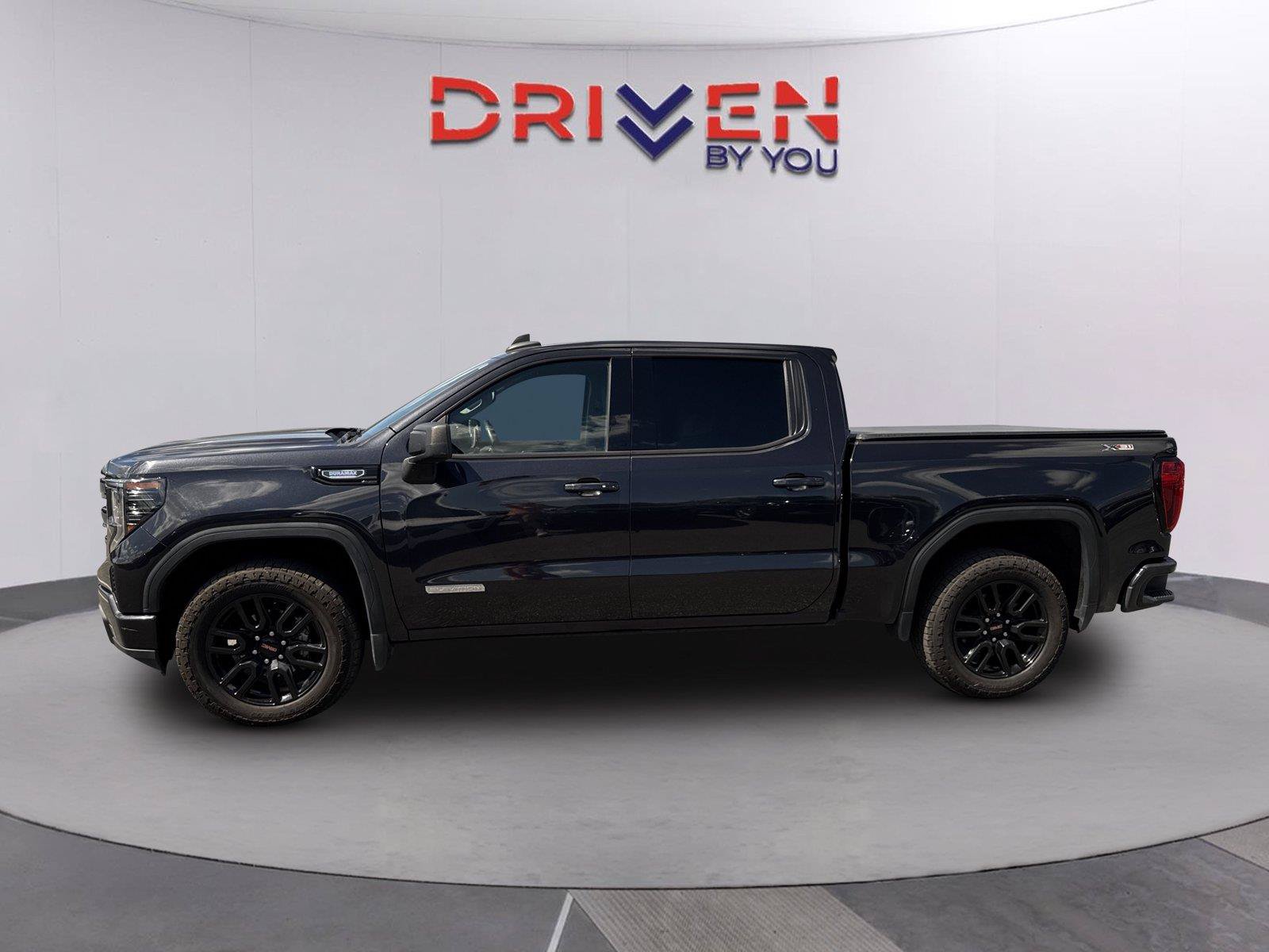 Used 2023 GMC Sierra 1500 Elevation AWD/4WD image 7