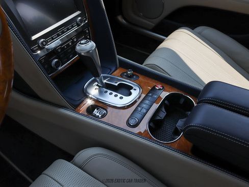 Used 2015 Bentley Flying Spur V8 AWD/4WD image 32