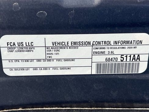 Used 2020 Chrysler Pacifica Touring-L image 34