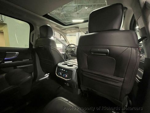 Used 2025 Ford Expedition Platinum w/ Platinum Ultimate Package image 23