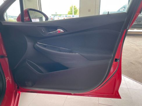 Used 2017 Chevrolet Cruze LT w/ Convenience Package image 27