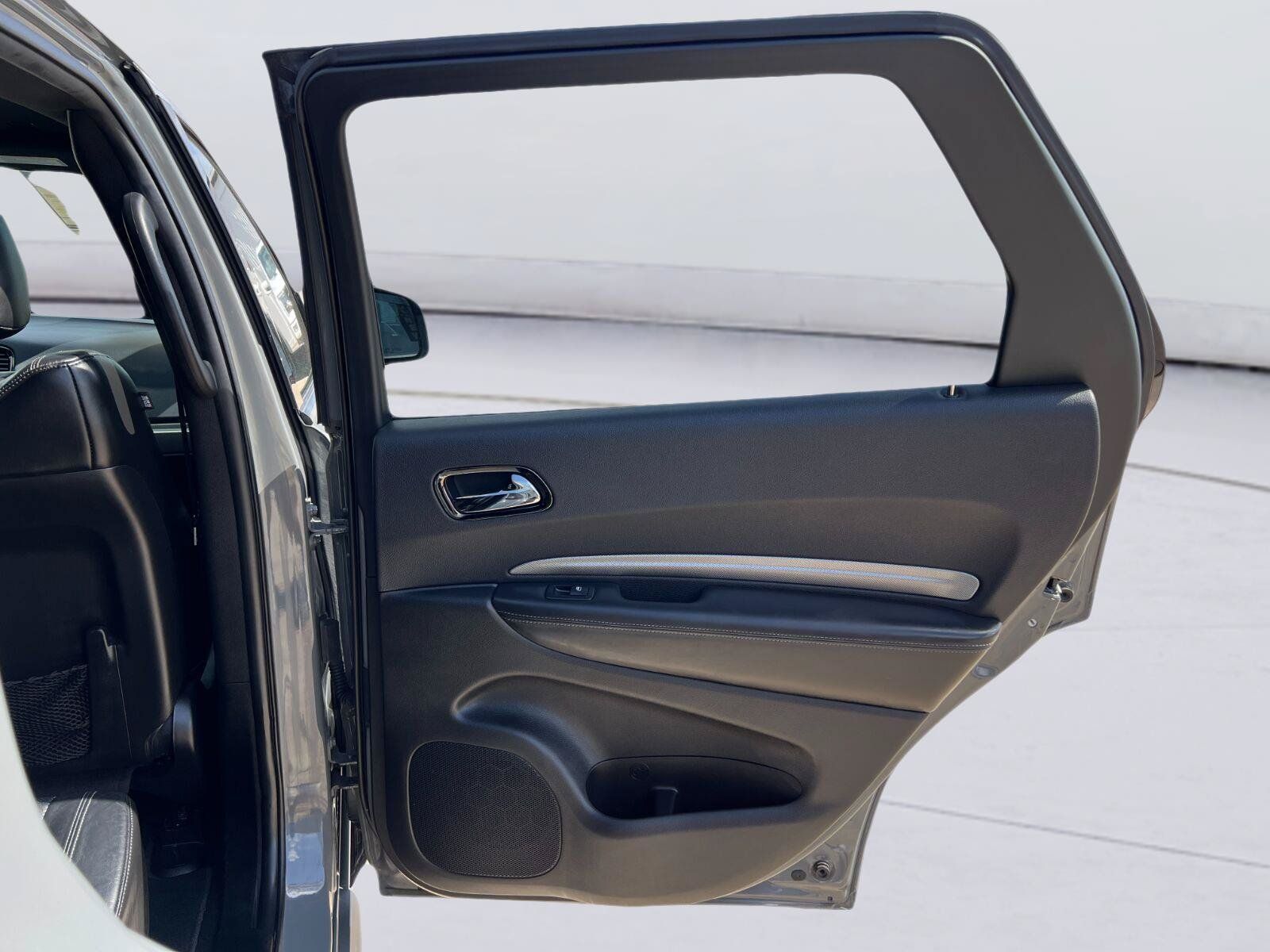 Used 2020 Dodge Durango R/T w/ Blacktop Package AWD/4WD image 22