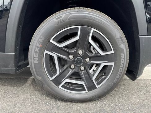New 2026 Jeep Cherokee Laredo AWD/4WD image 26
