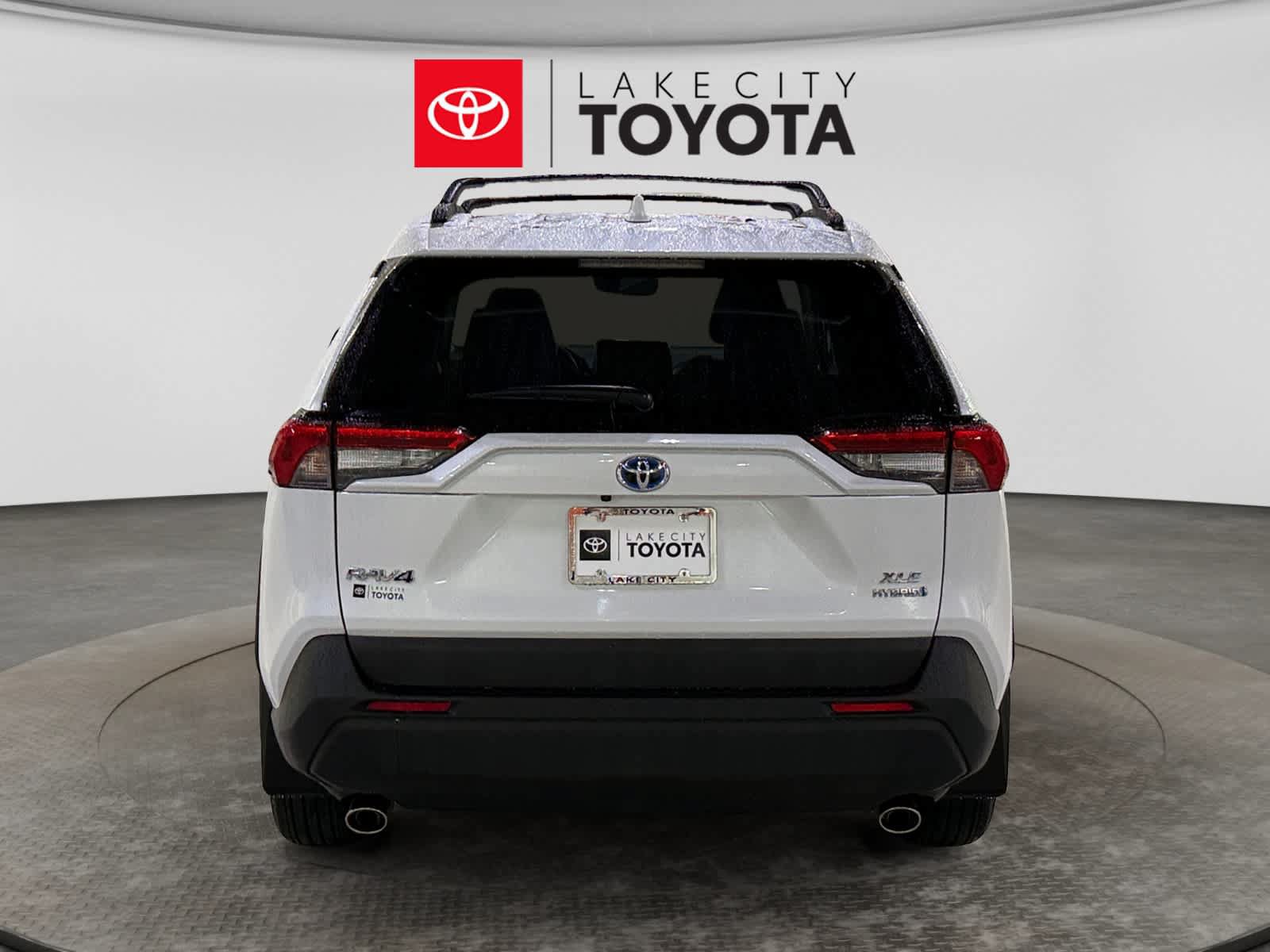 Used 2024 Toyota RAV4 XLE Premium w/ Weather Package AWD/4WD image 7