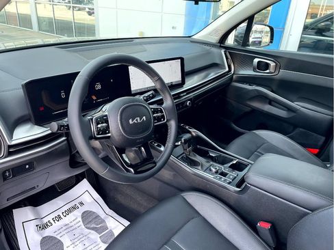 Used 2024 Kia Sorento S AWD/4WD image 12