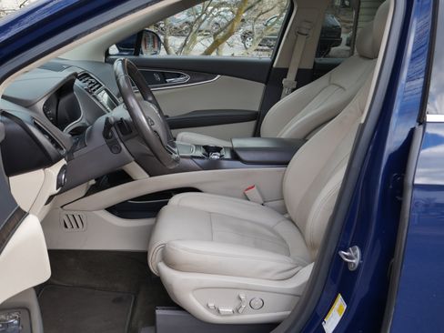 Used 2018 Lincoln MKX Reserve image 3