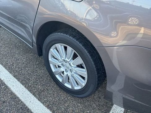 Used 2017 Toyota Sienna XLE image 8