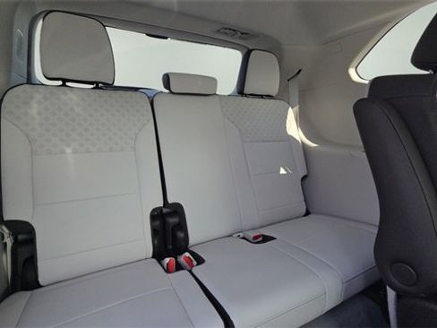 New 2026 GMC Acadia Denali image 15