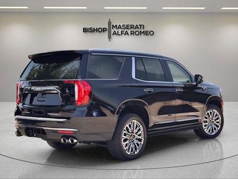 Used 2023 GMC Yukon Denali Ultimate AWD/4WD image 5