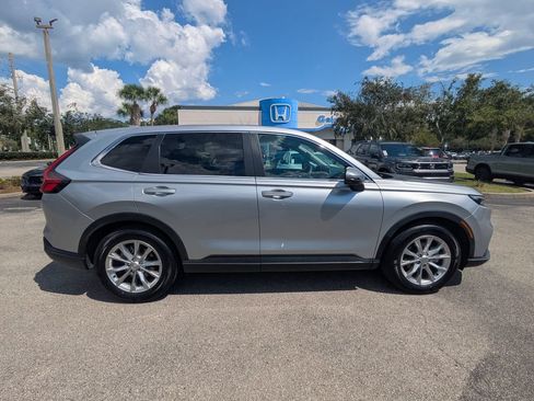 Certified 2023 Honda CR-V EX image 2