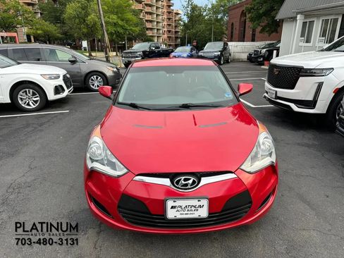 Used 2015 Hyundai Veloster FWD image 4