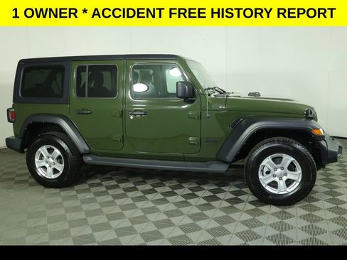 Used 2022 Jeep Wrangler Unlimited Sport AWD/4WD image 2