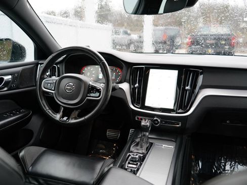 Used 2019 Volvo S60 T6 R-Design image 75