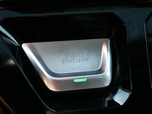 Used 2024 GMC Sierra 1500 Denali AWD/4WD image 33