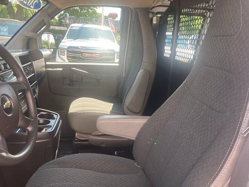 Certified 2025 Chevrolet Express 2500 w/ Driver Convenience Package RWD image 19