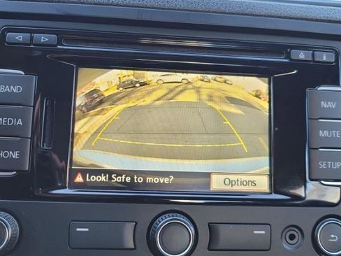 Used 2015 Volkswagen Jetta SE image 20