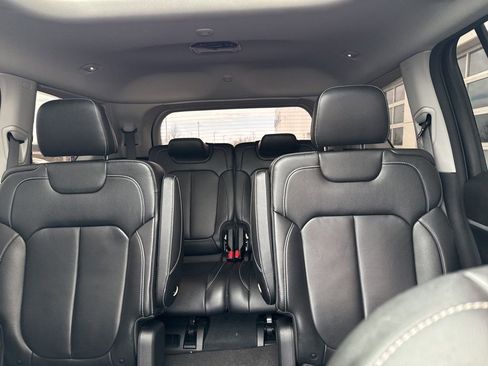 Used 2023 Jeep Grand Cherokee L Limited w/ Black Appearance Package image 14