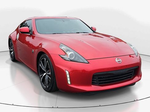 Used 2020 Nissan 370Z Coupe RWD image 3