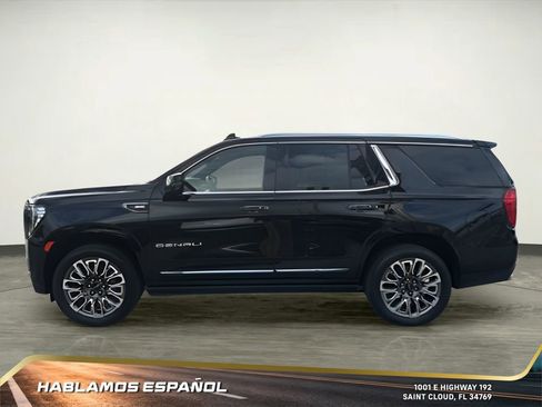 Used 2023 GMC Yukon Denali Ultimate image 2