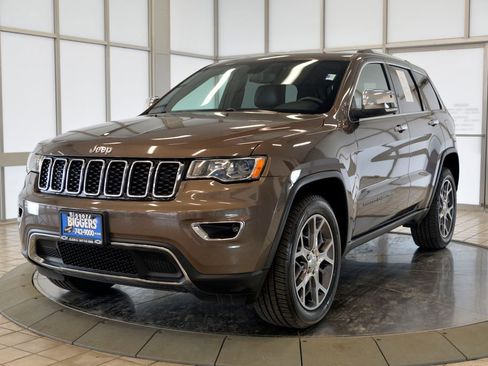 Used 2019 Jeep Grand Cherokee Limited image 4