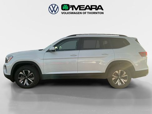 New 2026 Volkswagen Atlas SE image 2