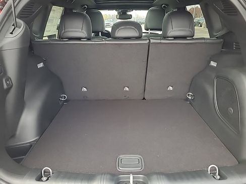 New 2026 Jeep Compass Latitude w/ Sun and Sound Group image 27