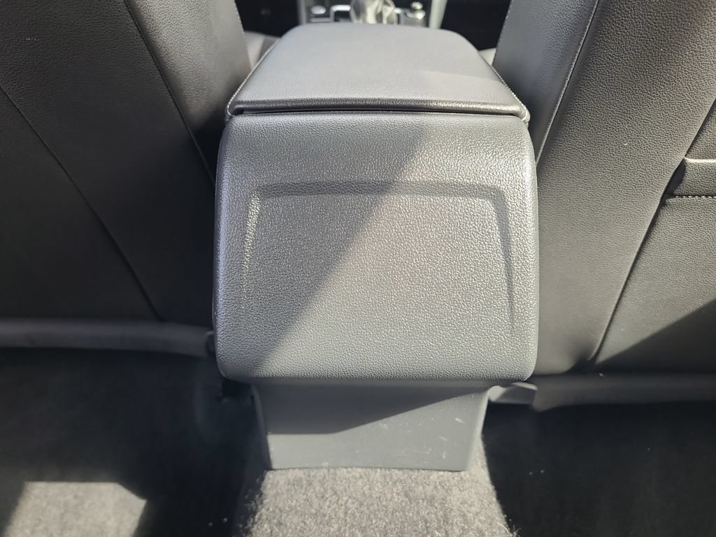 Used 2019 Volkswagen Jetta SE FWD image 32