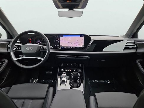 Used 2025 Audi A5 2.0T Premium Plus image 11