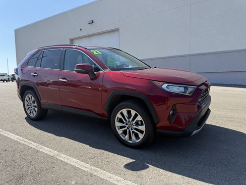 Used 2021 Toyota RAV4 Limited w/ Limited Grade Weather Package AWD/4WD image 35